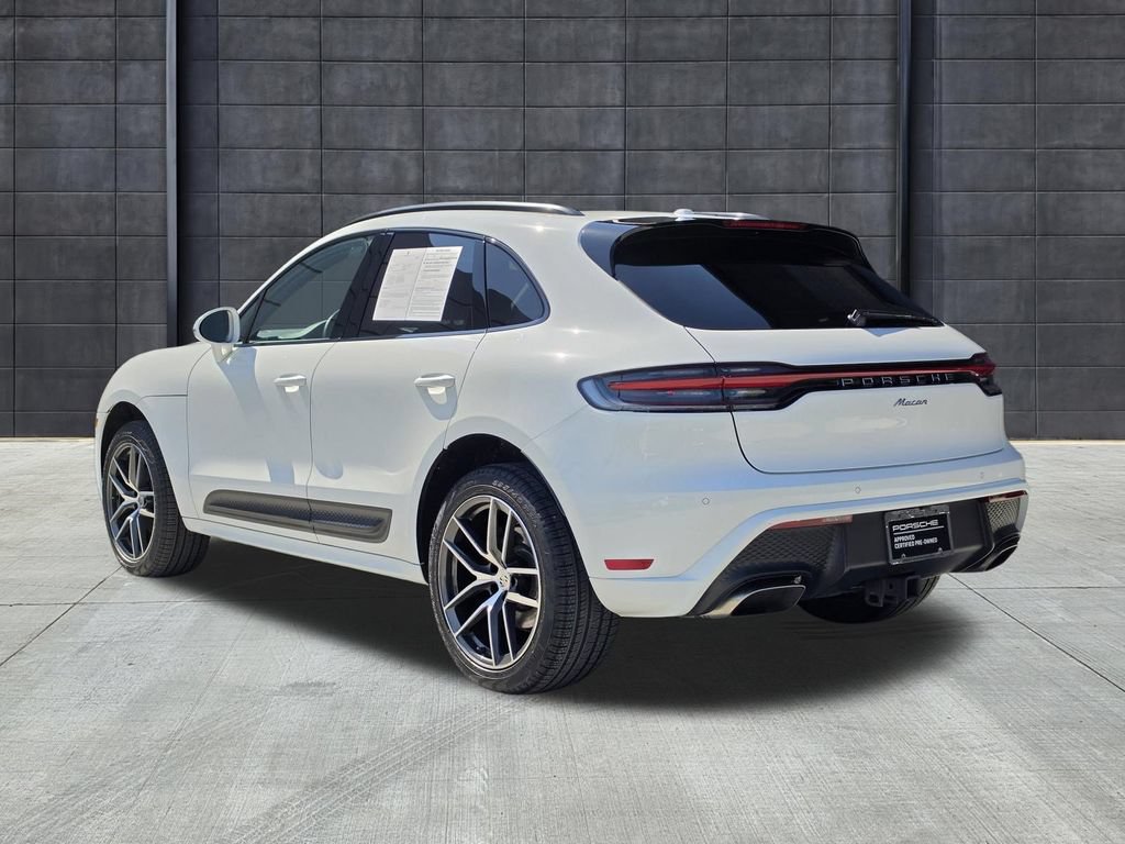Certified 2025 Porsche Macan Turbo AWD/4WD image 3