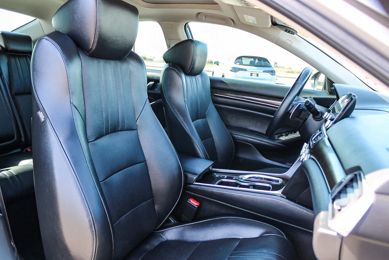 Certified 2022 Honda Accord Touring image 16