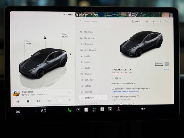 Used 2023 Tesla Model Y Performance AWD/4WD image 31