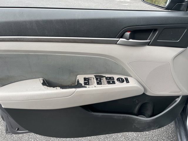 Used 2018 Hyundai Elantra SEL image 14