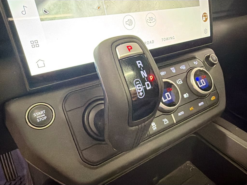 Used 2026 Land Rover Defender 110 S AWD/4WD image 18
