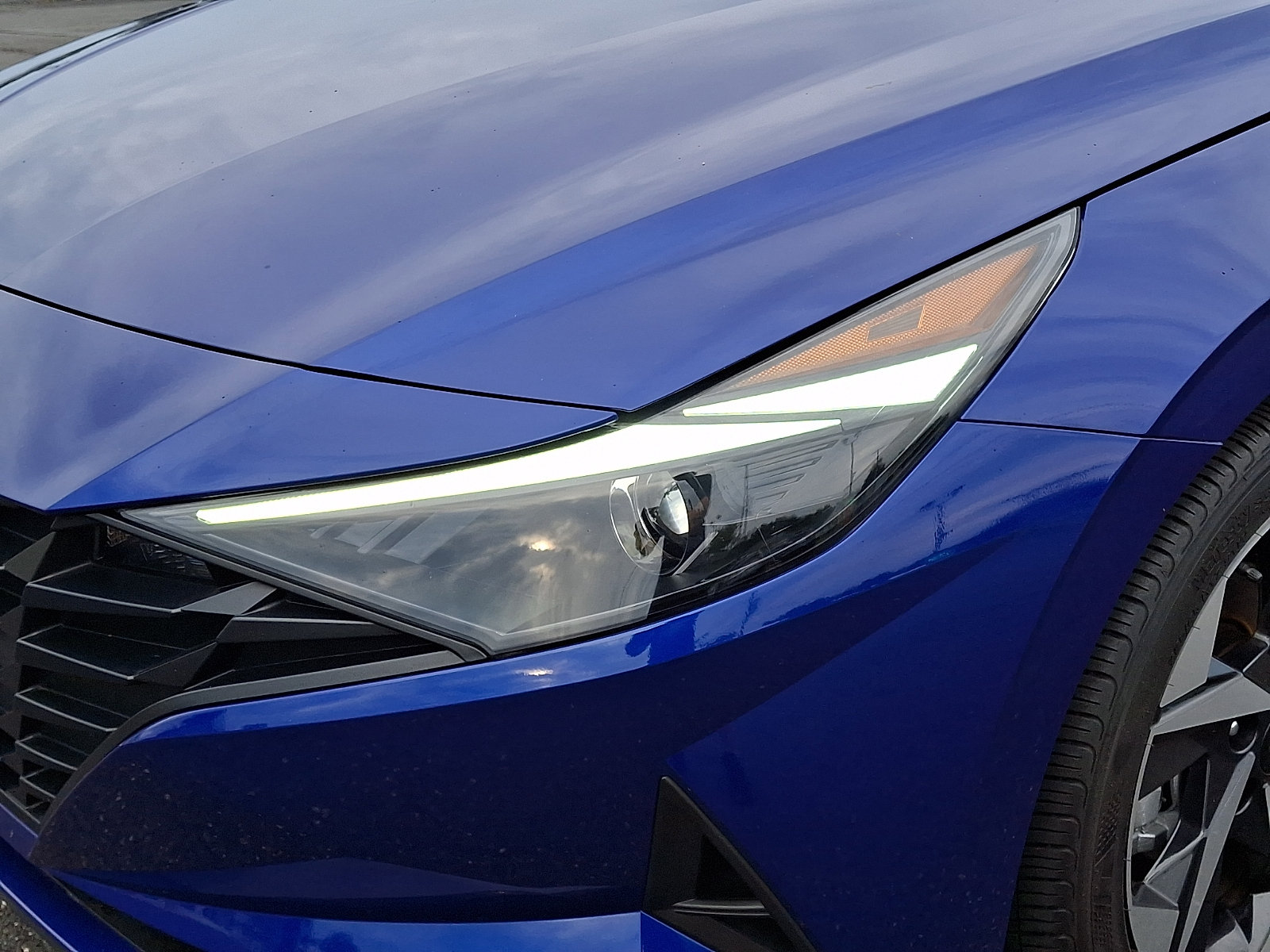 Certified 2023 Hyundai Elantra SEL w/ Convenience Package FWD image 9