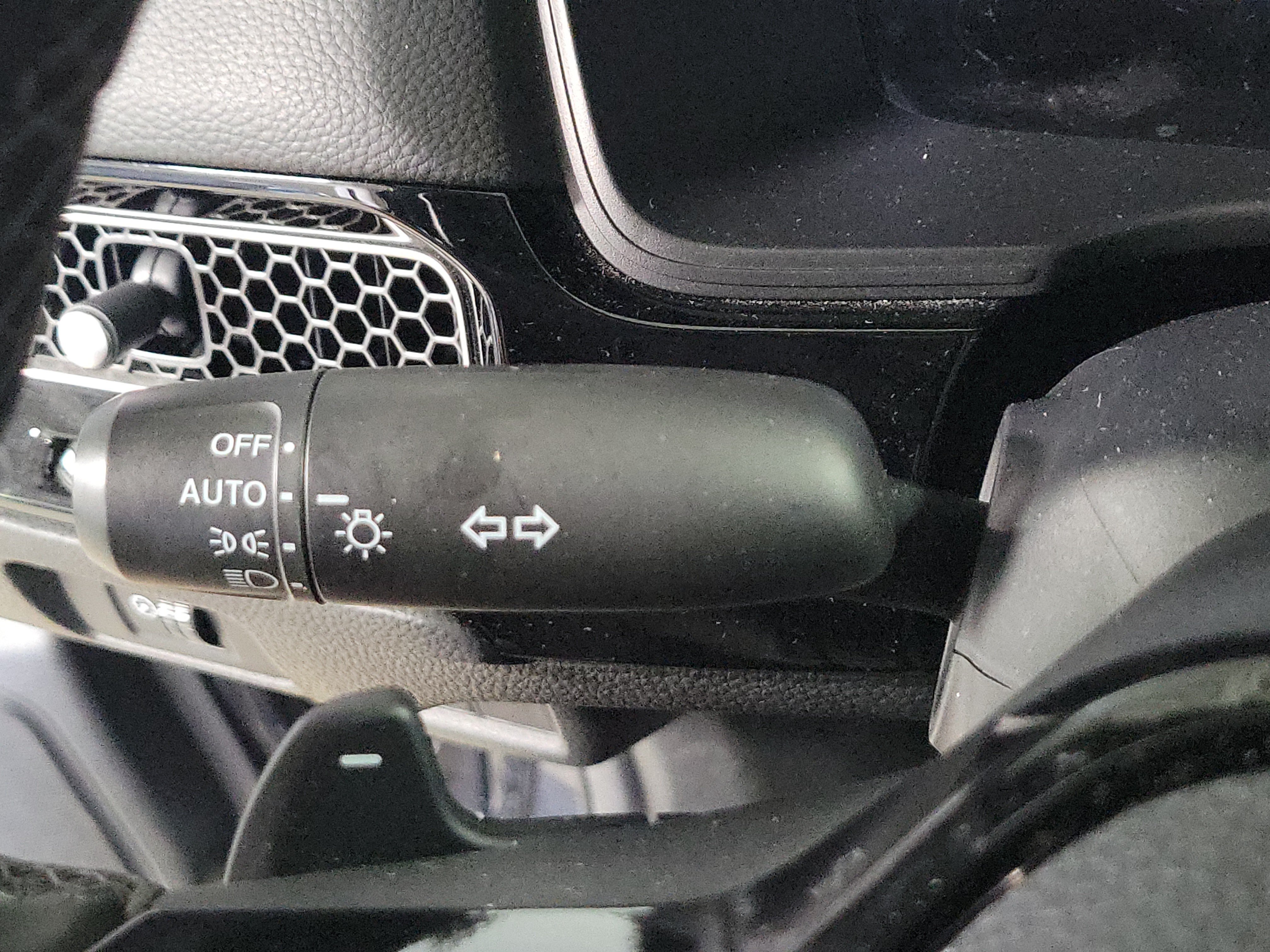 Used 2025 Honda Civic Sport image 25