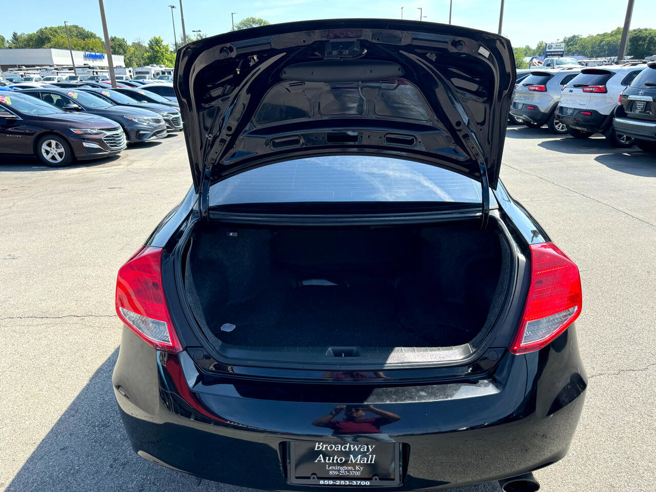 Used 2011 Honda Accord LX-S image 11