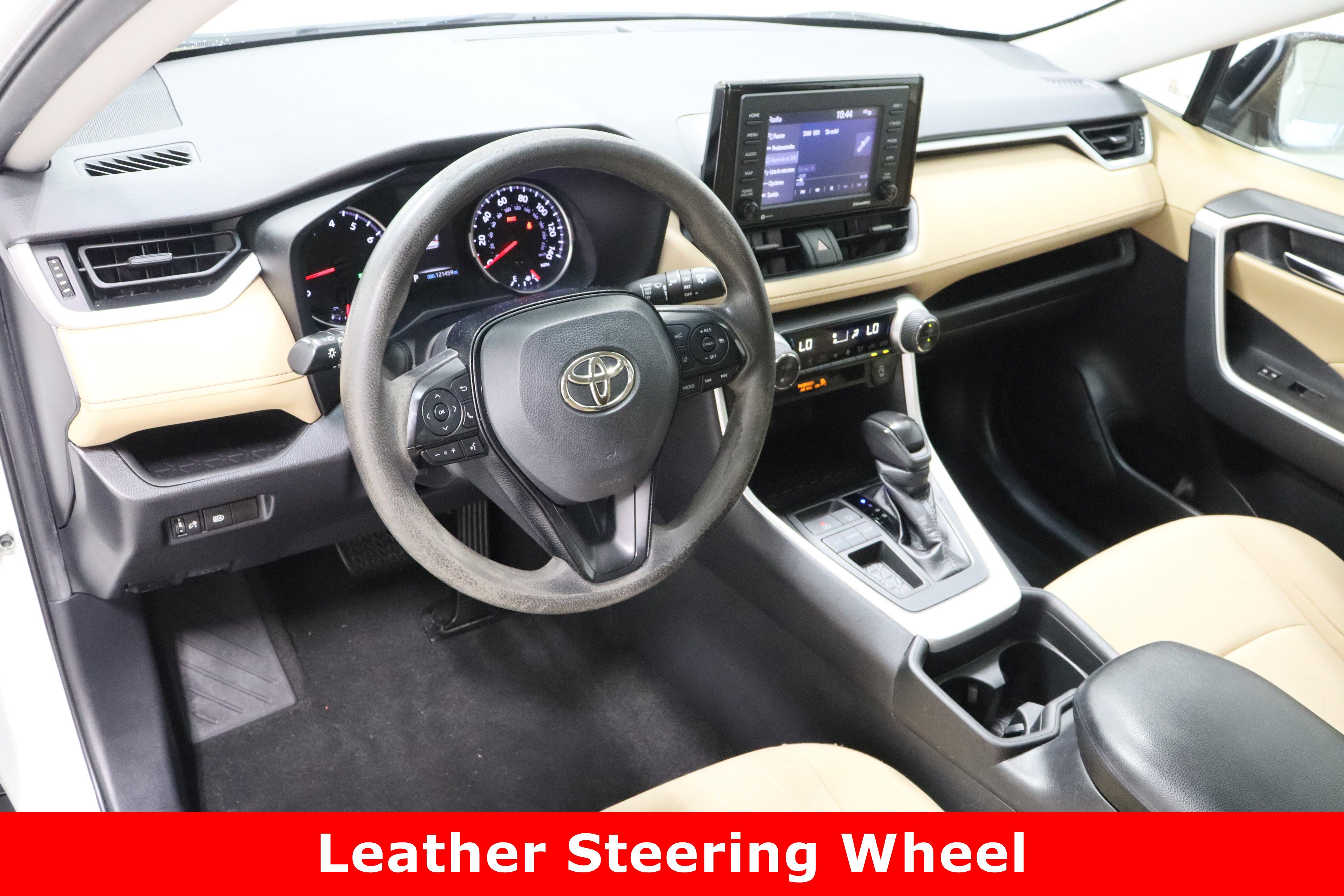 Used 2021 Toyota RAV4 XLE image 13