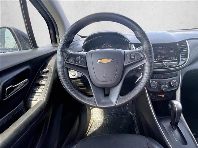 Used 2021 Chevrolet Trax LT FWD image 7