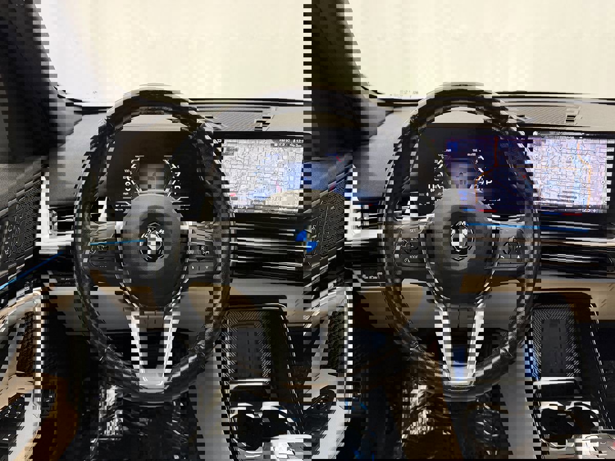 Used 2023 BMW X1 xDrive28i image 9