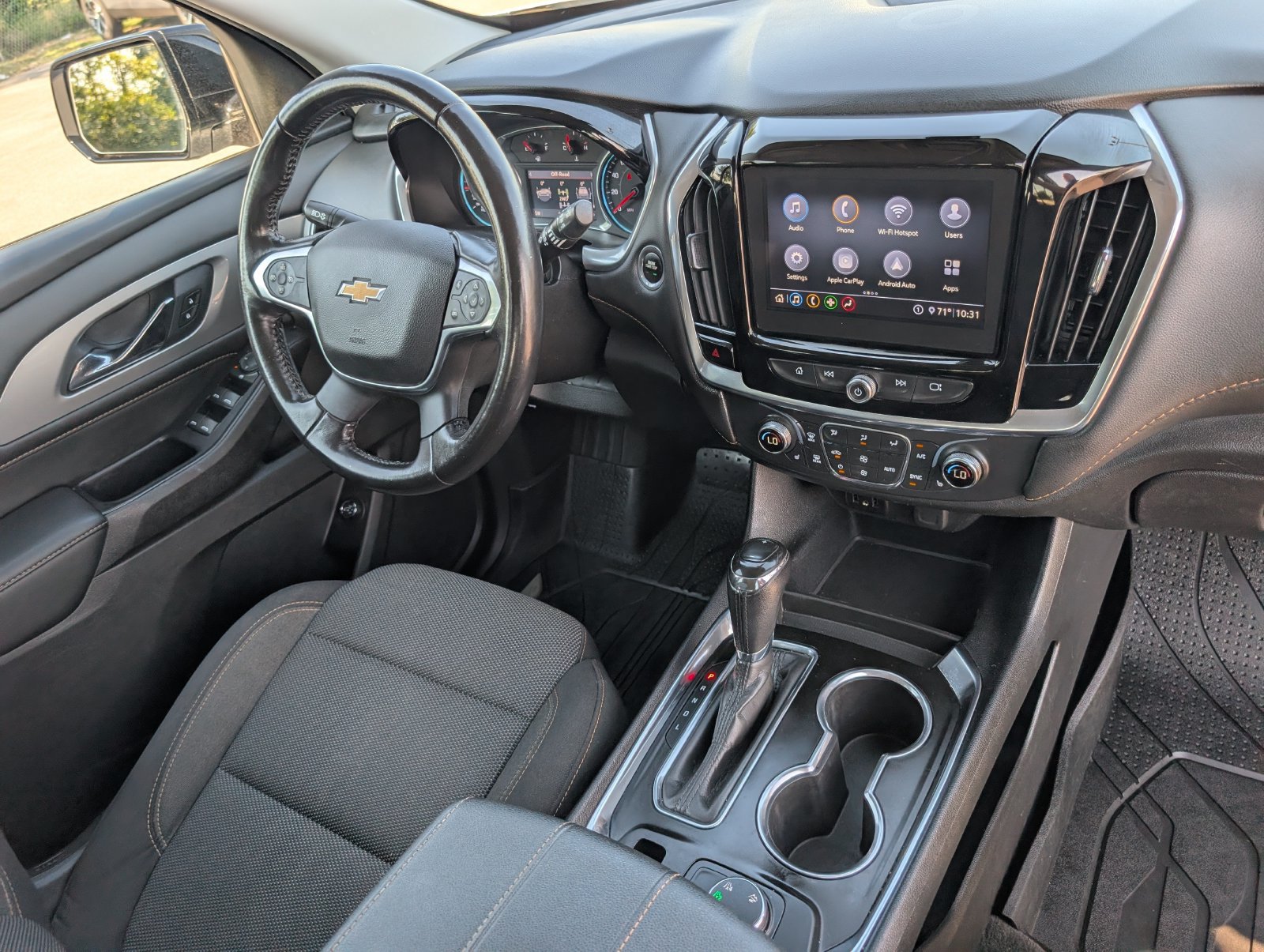 Used 2020 Chevrolet Traverse LT w/ LPO, Blackout Package AWD/4WD image 25