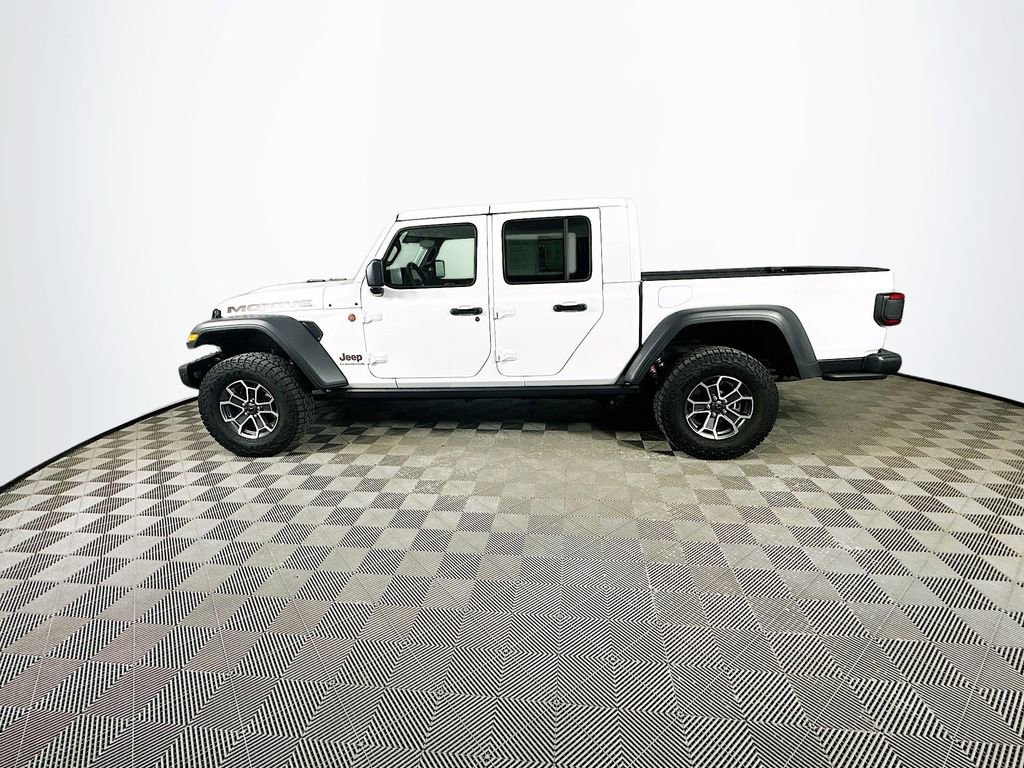 Certified 2025 Jeep Gladiator Mojave w/ Steel Bumper Group image 7