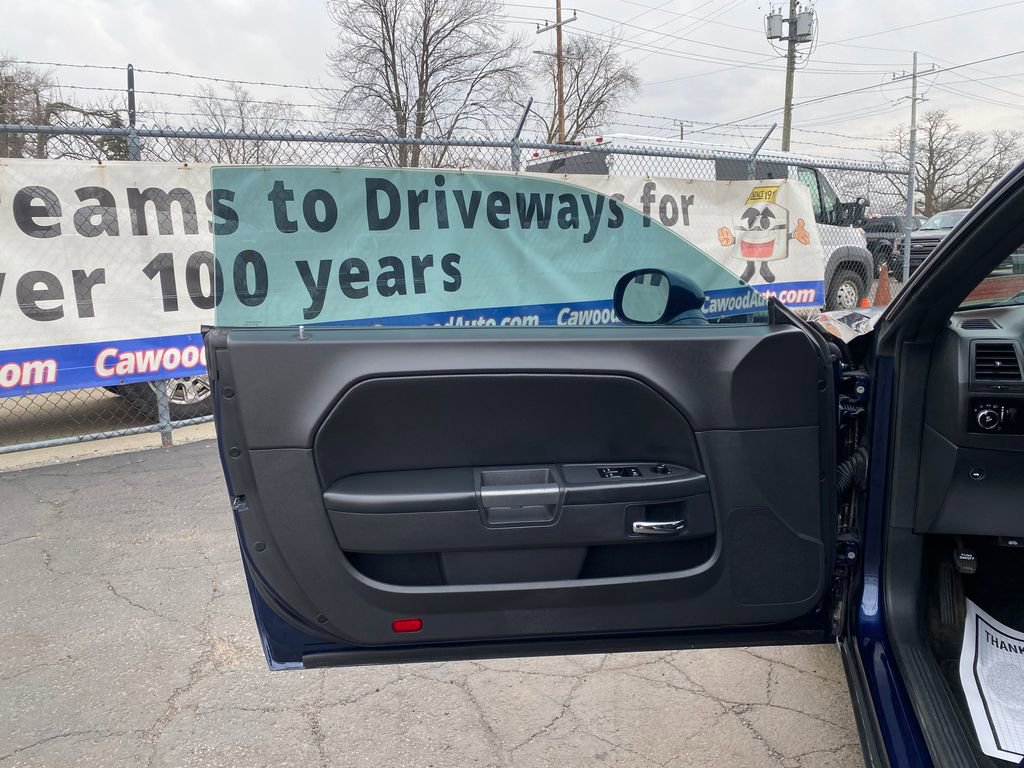 Used 2014 Dodge Challenger R/T image 13