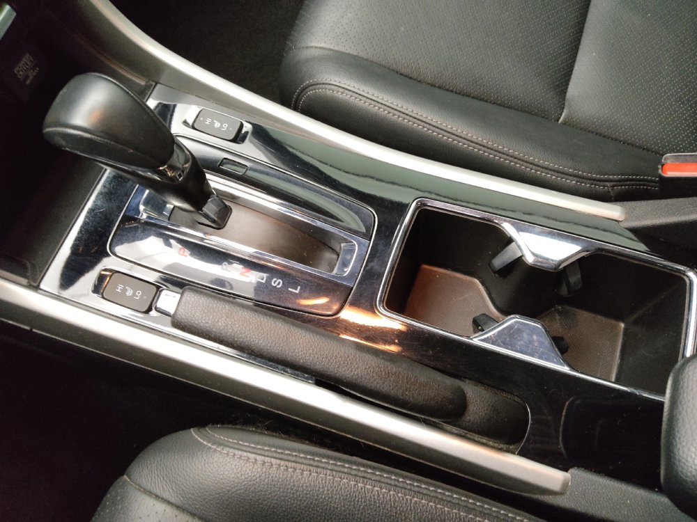 Used 2017 Honda Accord EX-L image 26