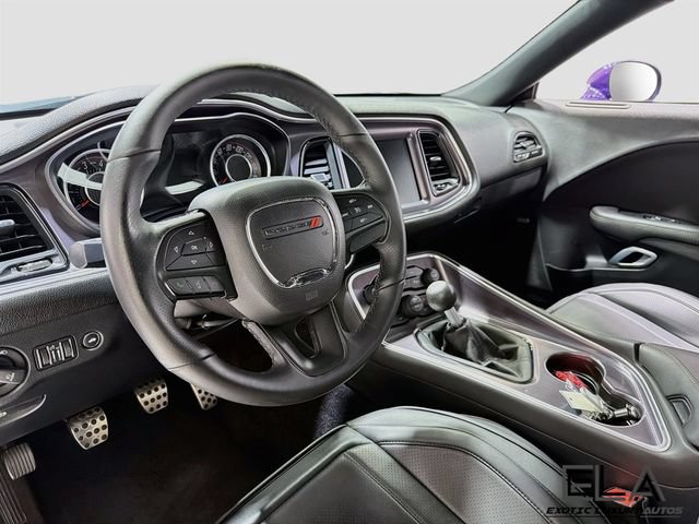Used 2016 Dodge Challenger R/T RWD image 12