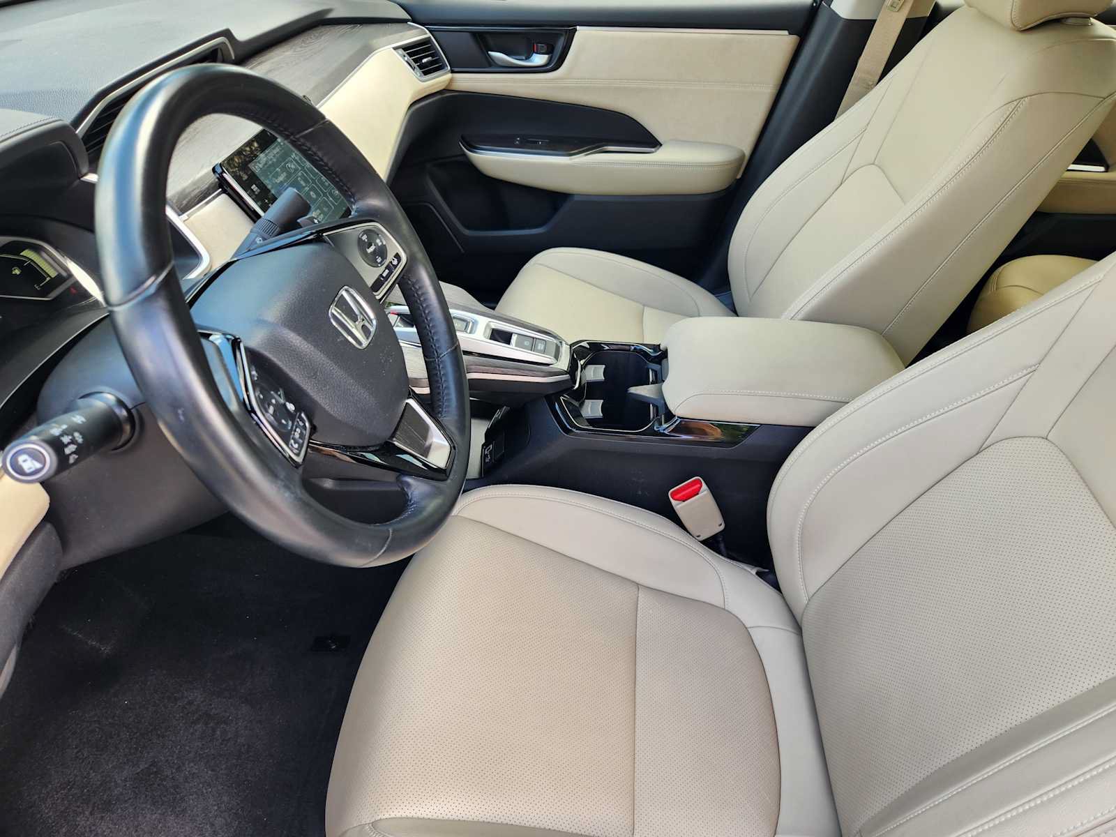 Used 2018 Honda Clarity Touring image 12