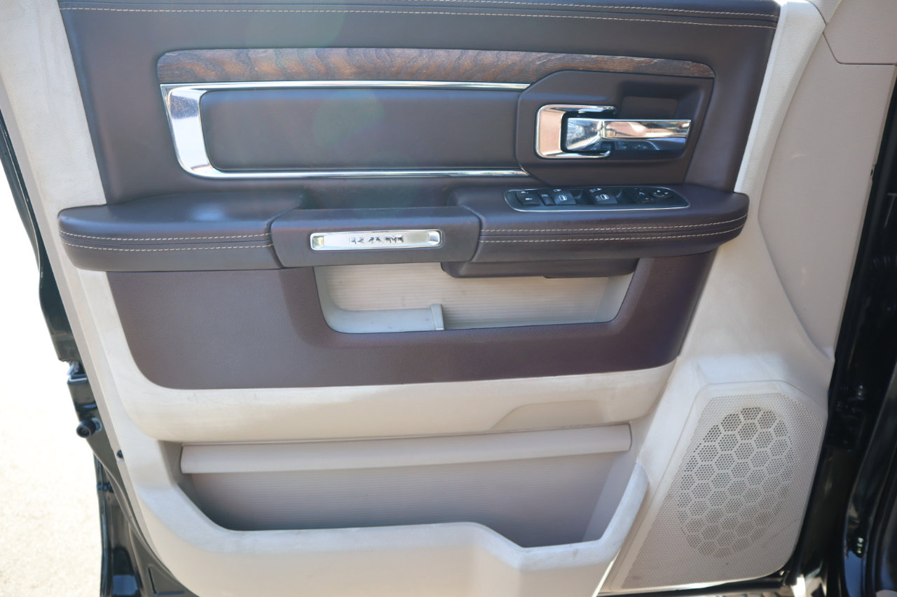 Used 2017 RAM 2500 Longhorn image 15