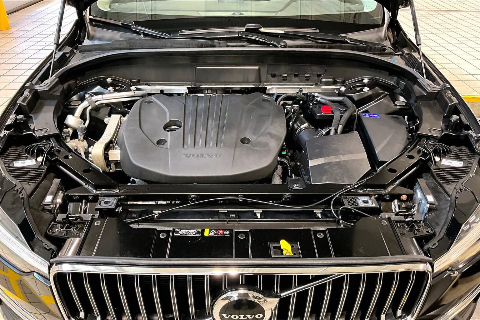 Certified 2023 Volvo XC60 B5 Plus w/ Climate Package AWD/4WD image 29