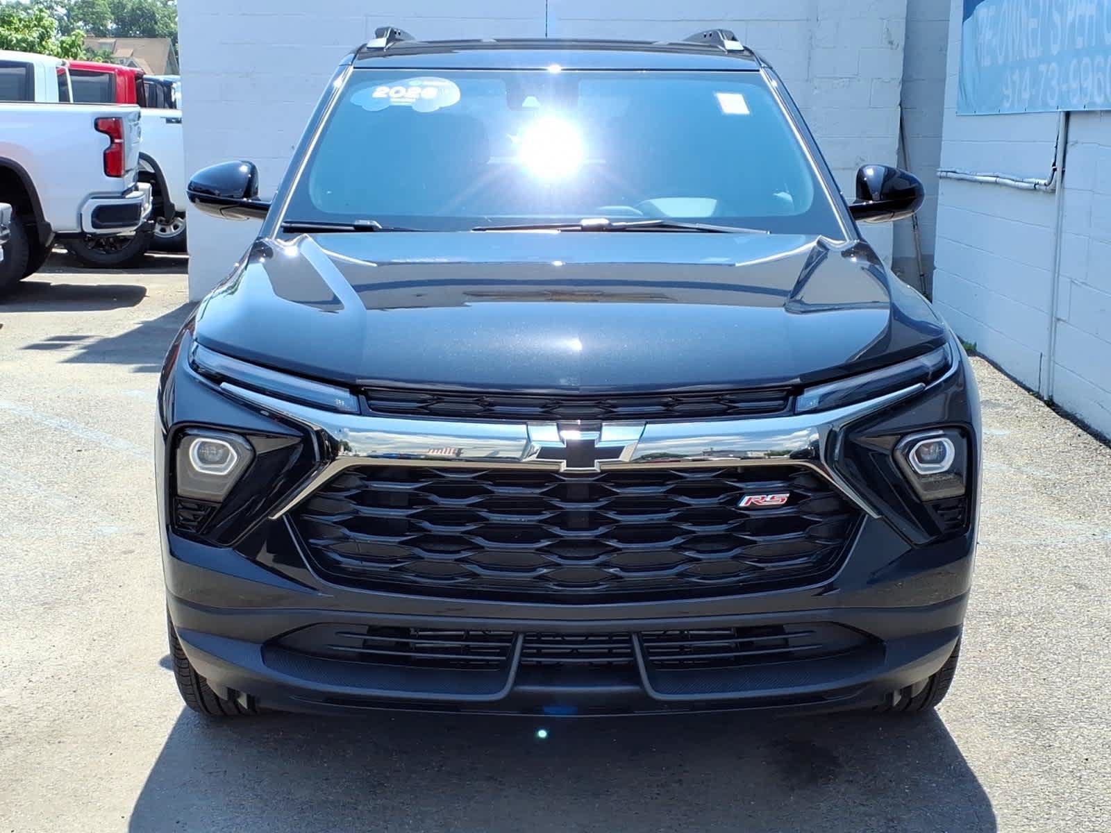 Used 2026 Chevrolet TrailBlazer RS w/ Convenience Package AWD/4WD image 2