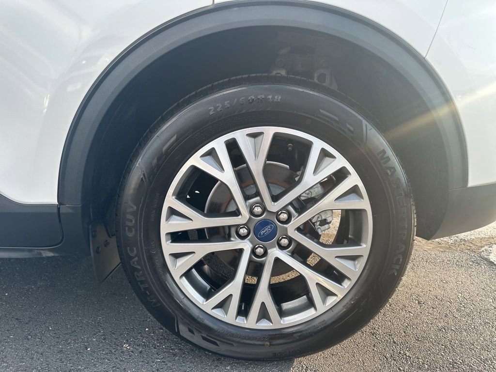 Used 2022 Ford Escape SEL w/ Technology Package image 28