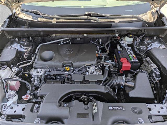 Used 2019 Toyota RAV4 XLE w/ Carpet Mat Package FWD image 22