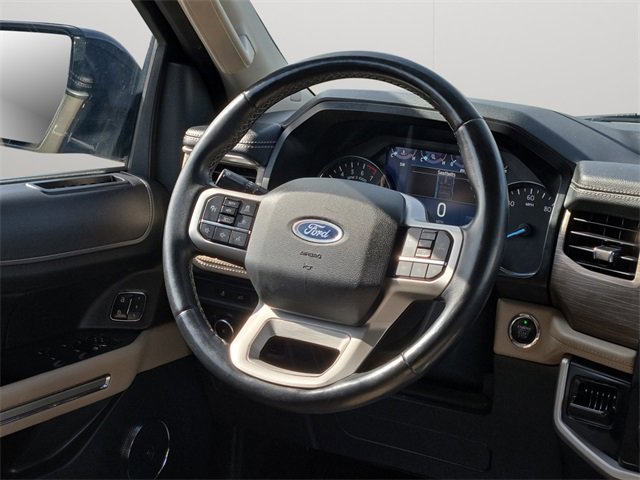 Used 2022 Ford Expedition Limited image 19