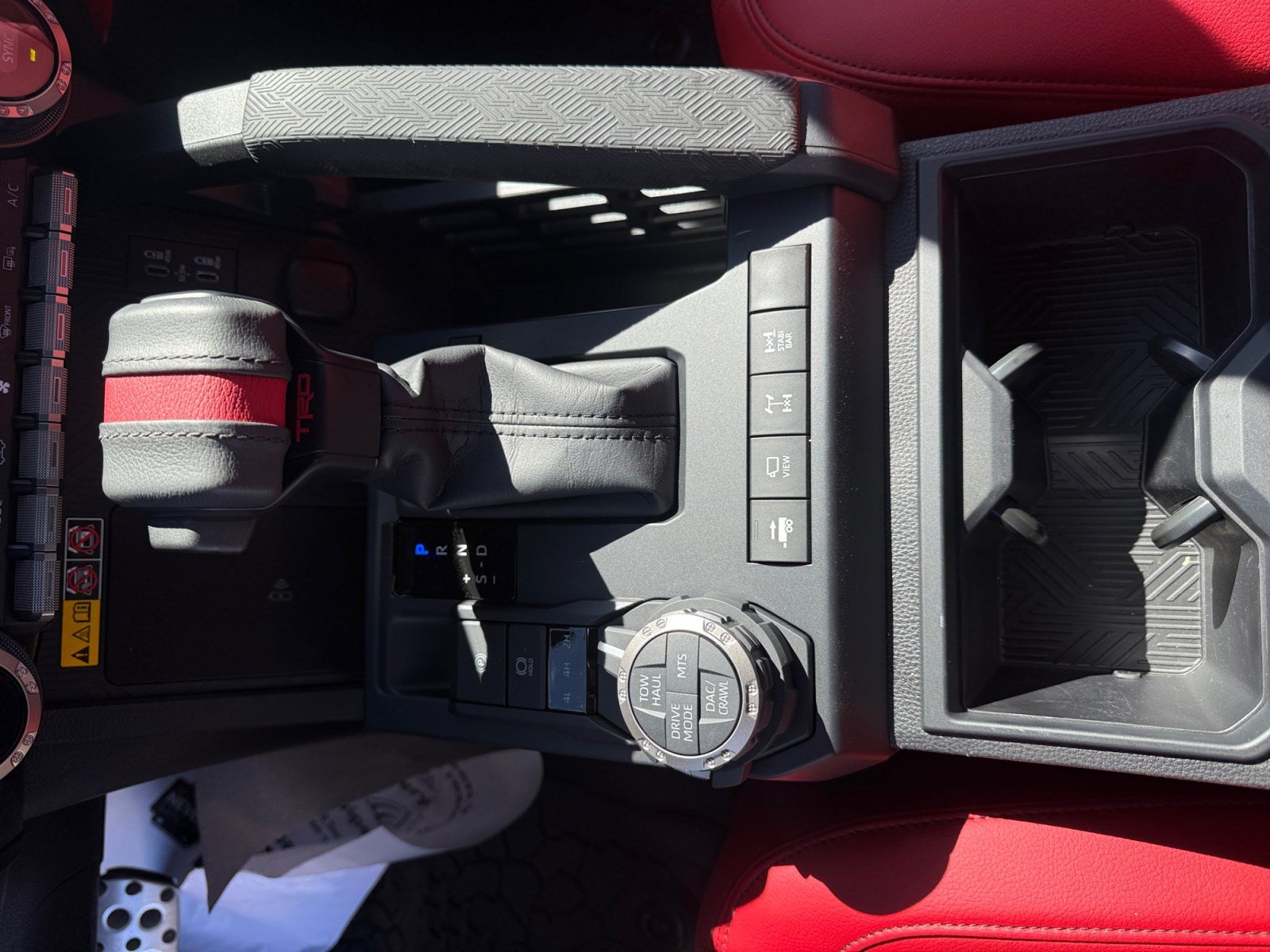Used 2024 Toyota Tacoma TRD Pro AWD/4WD image 15