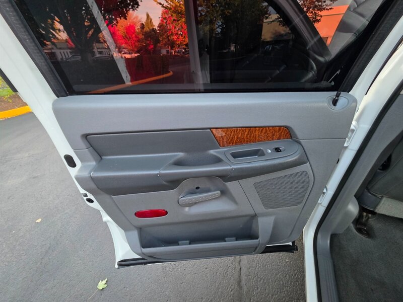 Used 2006 Dodge Ram 2500 Truck Laramie RWD image 39