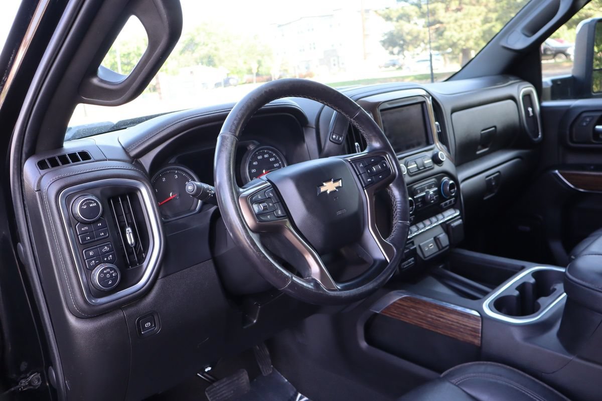 Used 2022 Chevrolet Silverado 3500 High Country w/ Safety Package II AWD/4WD image 15