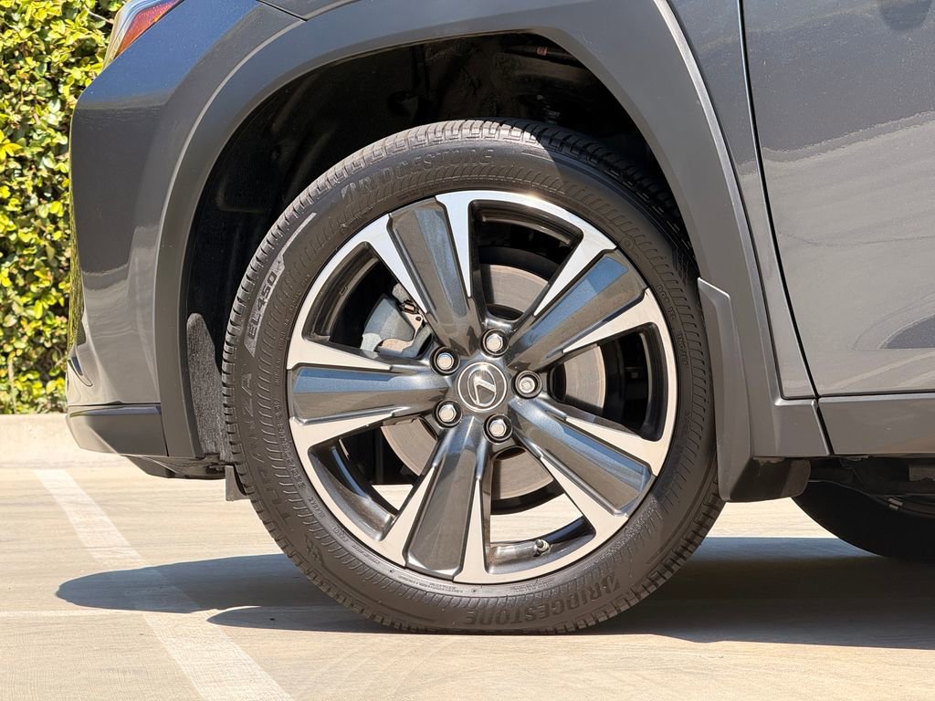 Certified 2024 Lexus UX 250h FWD image 9