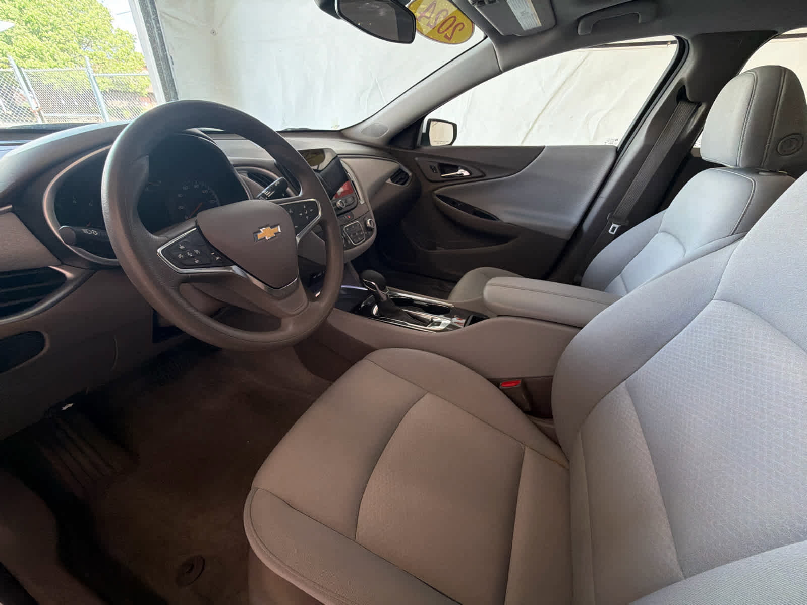 Used 2024 Chevrolet Malibu LT FWD image 14