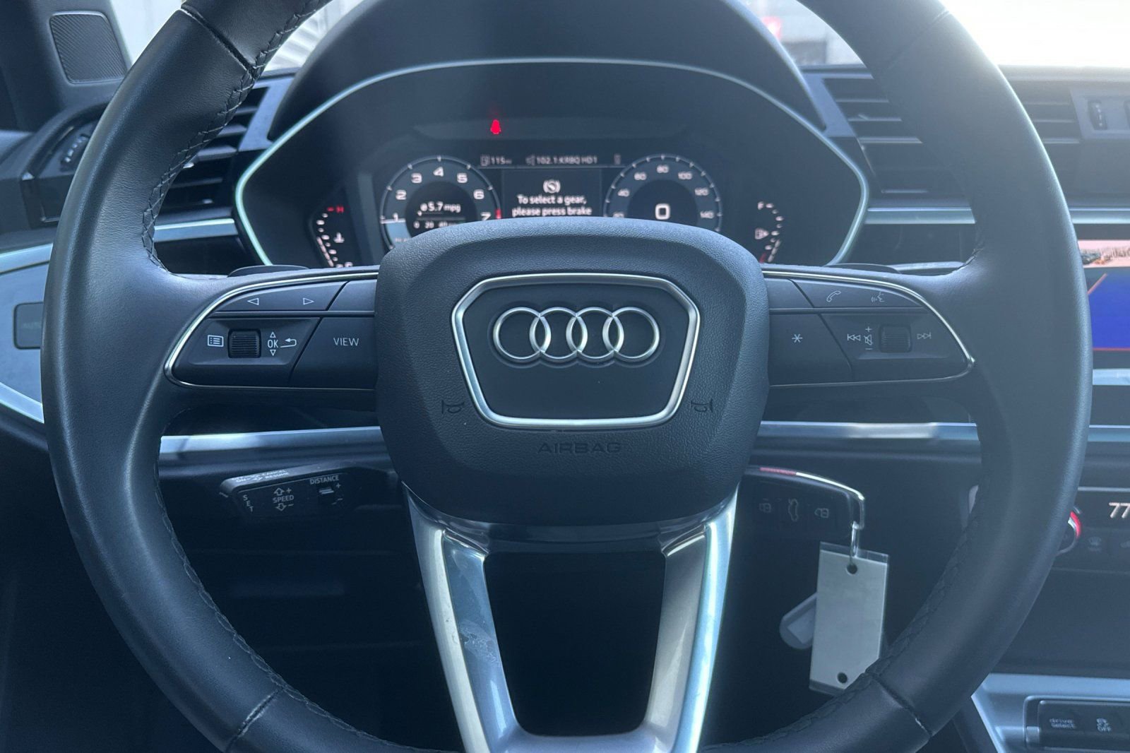 Used 2025 Audi Q3 2.0T Premium image 26