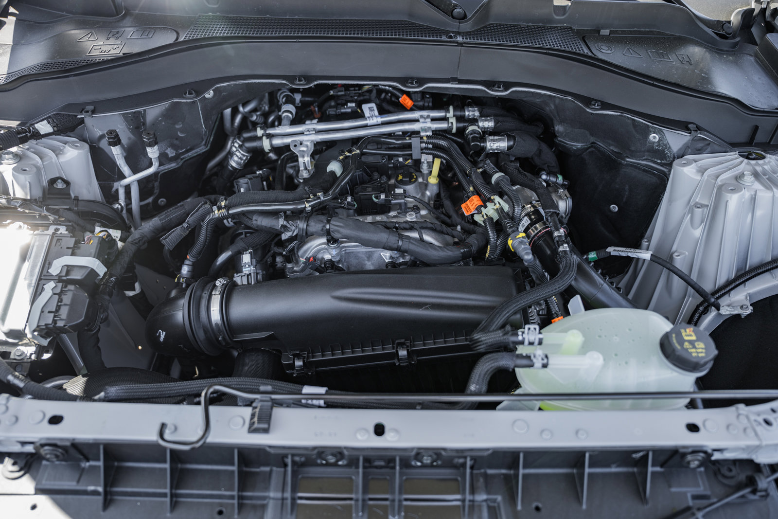 New 2026 Ford Explorer Active RWD image 18