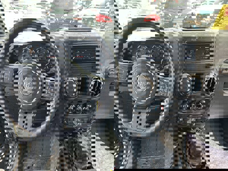 Used 2015 Jeep Wrangler Unlimited Sport w/ Trailer Tow Group image 38