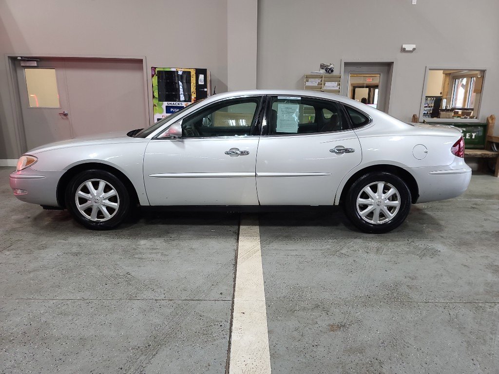 Used 2005 Buick LaCrosse CX w/ Silver Convenience Package image 1
