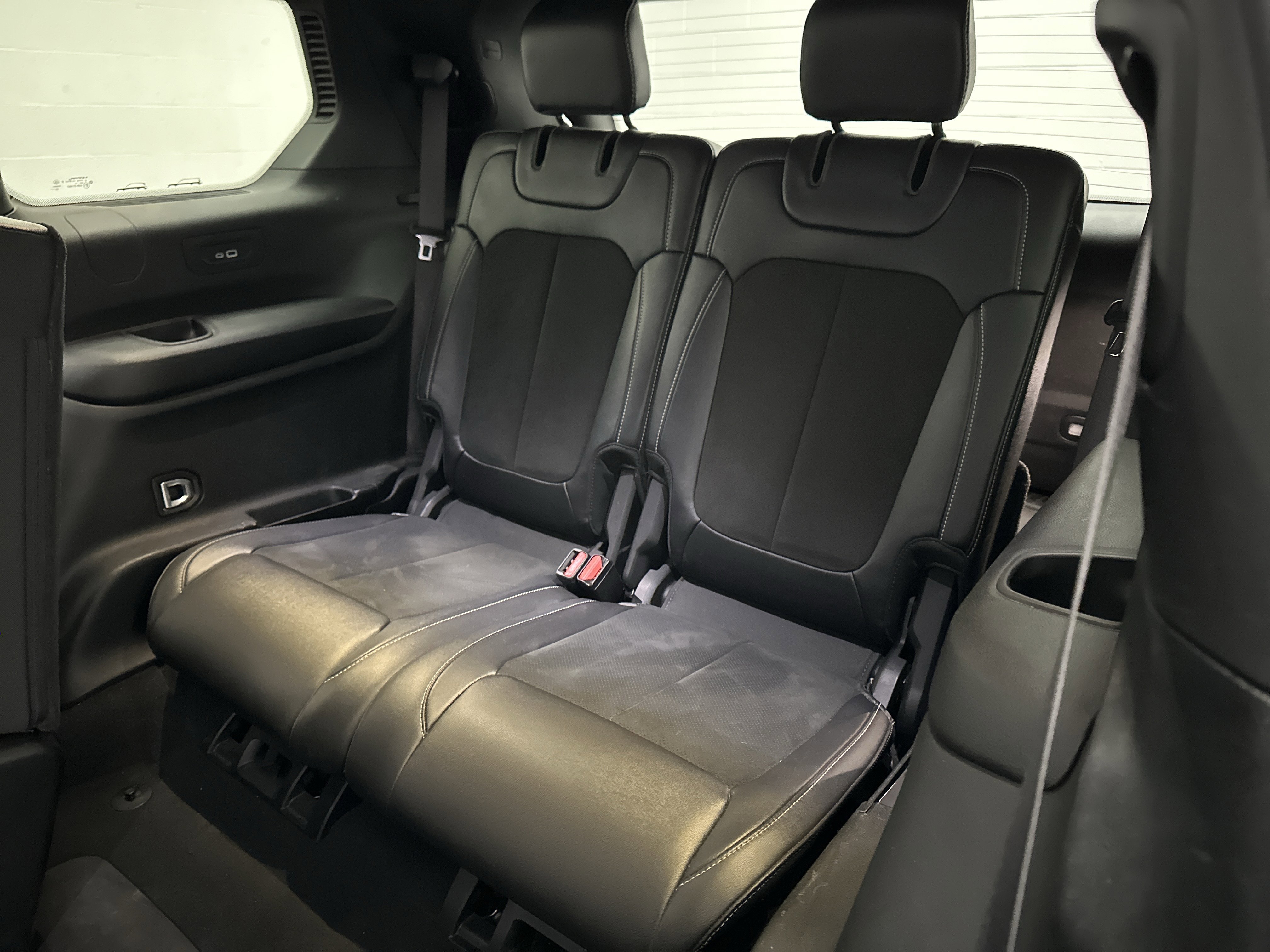 Used 2024 Jeep Grand Cherokee L Laredo image 22