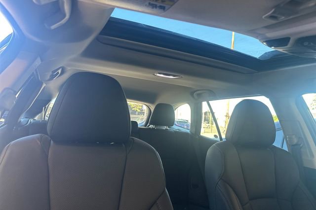 Used 2025 Subaru Outback Limited image 17
