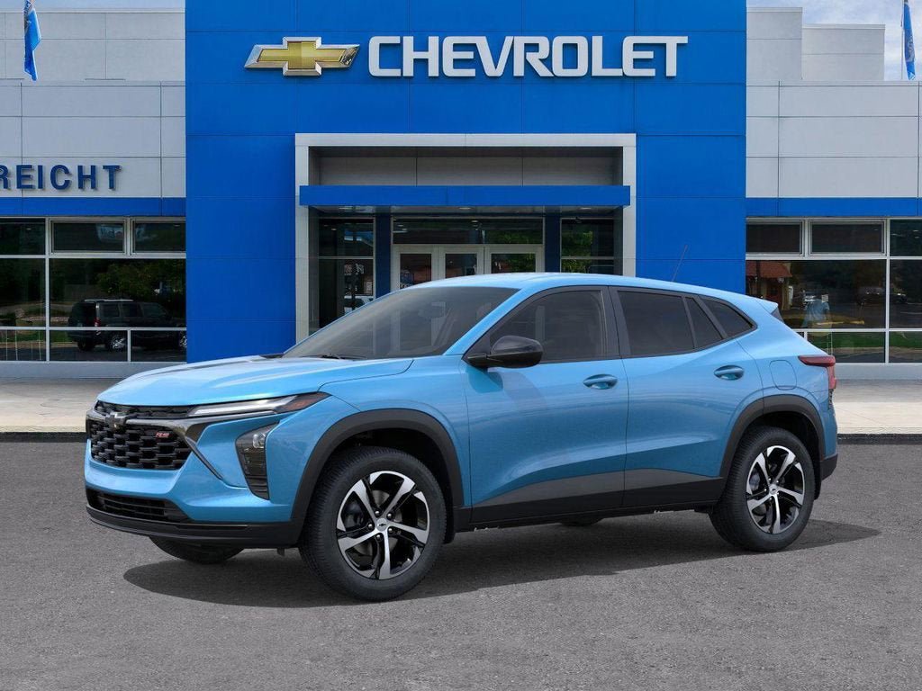 New 2026 Chevrolet Trax RS w/ Driver Confidence Package FWD image 2