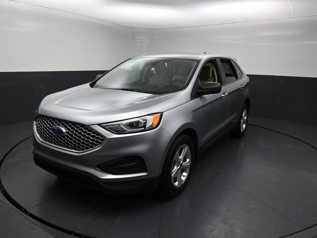 Used 2024 Ford Edge SE image 9