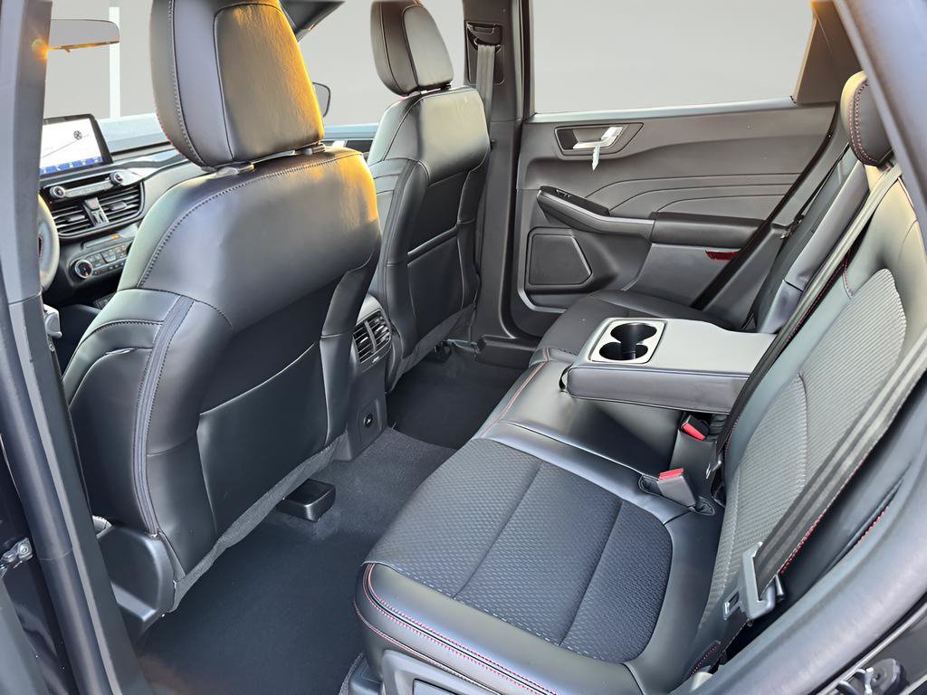 New 2026 Ford Escape ST-Line w/ Cold Weather Package FWD image 31