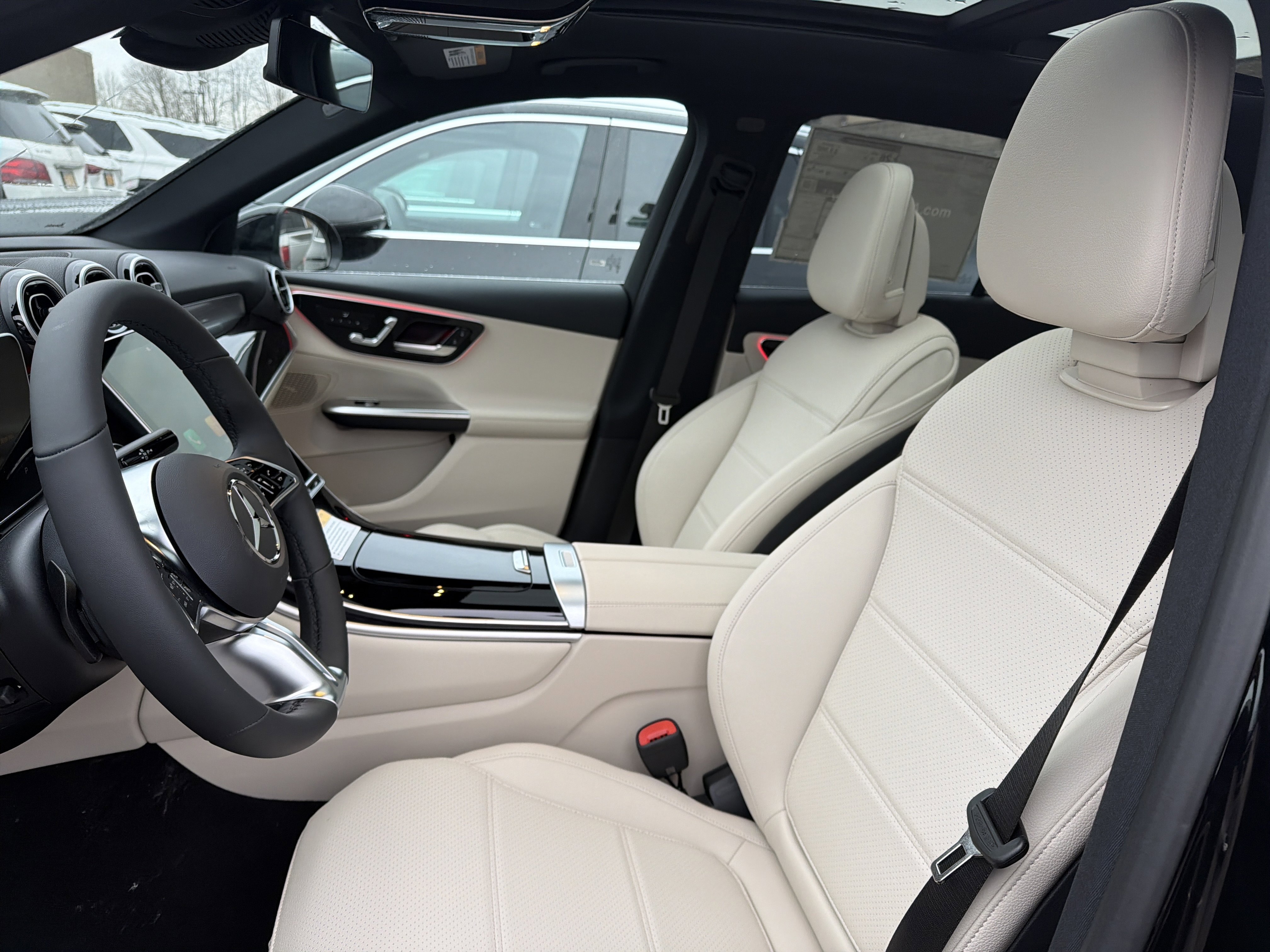 New 2026 Mercedes-Benz GLC 300 4MATIC image 9