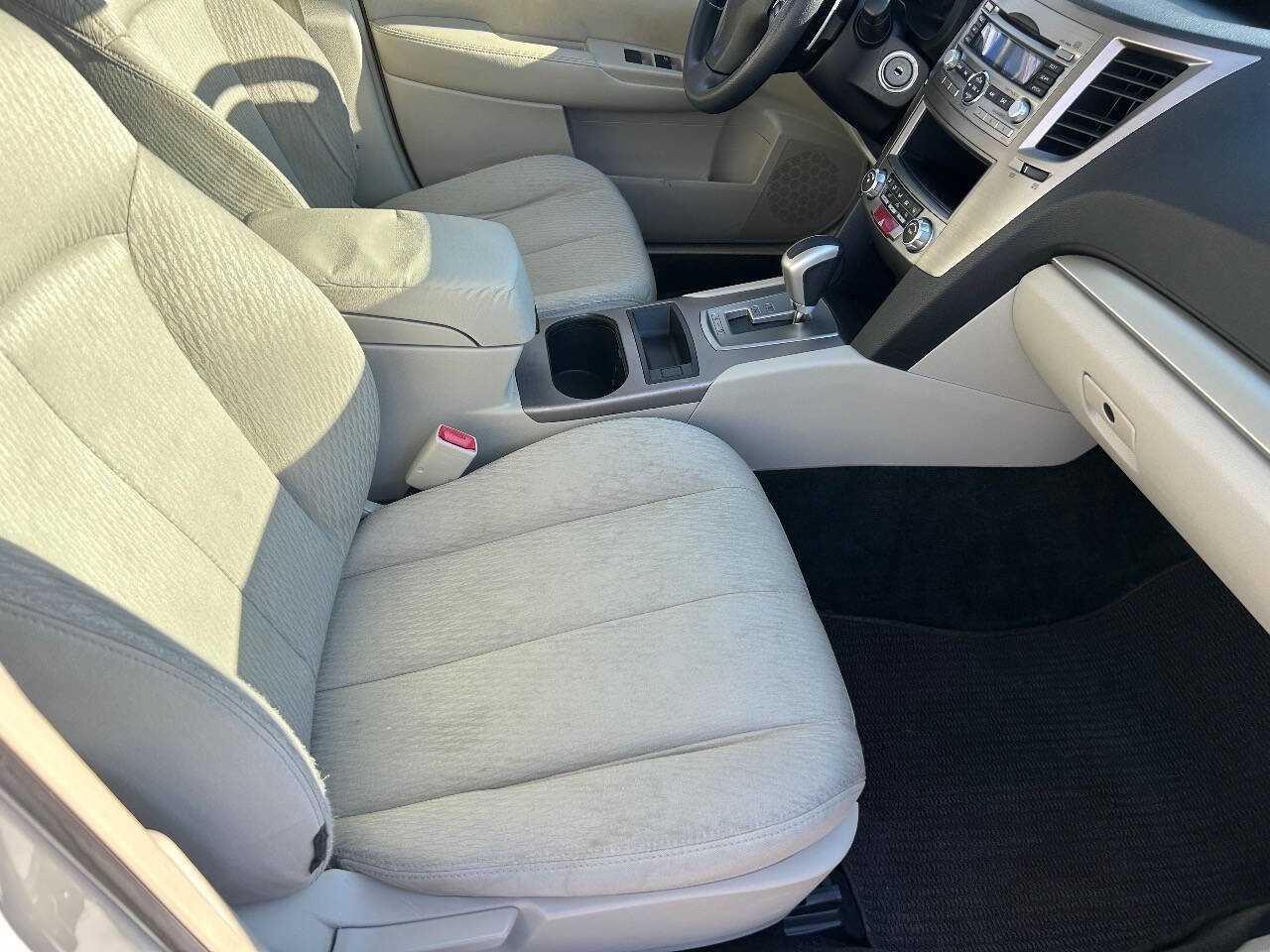 Used 2012 Subaru Outback 2.5i image 11