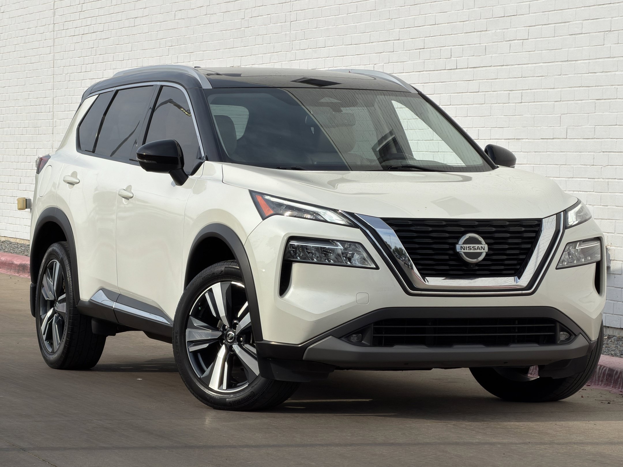 Used 2021 Nissan Rogue SL AWD/4WD image 2