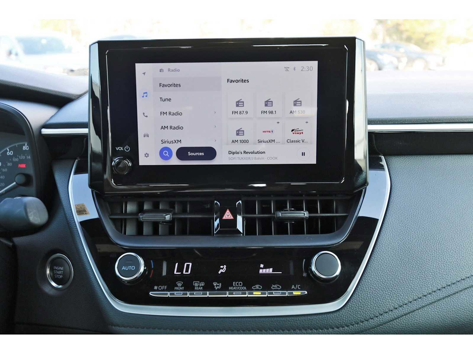 Used 2025 Toyota Corolla SE image 22