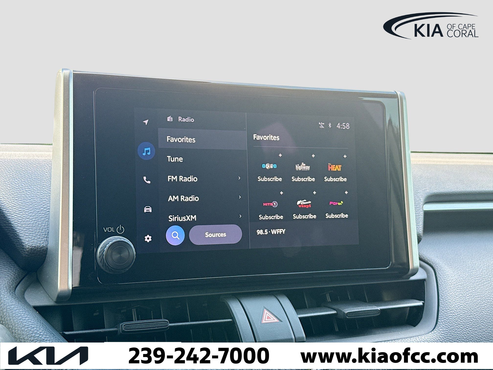 Used 2025 Toyota RAV4 XLE w/ Convenience Package image 31