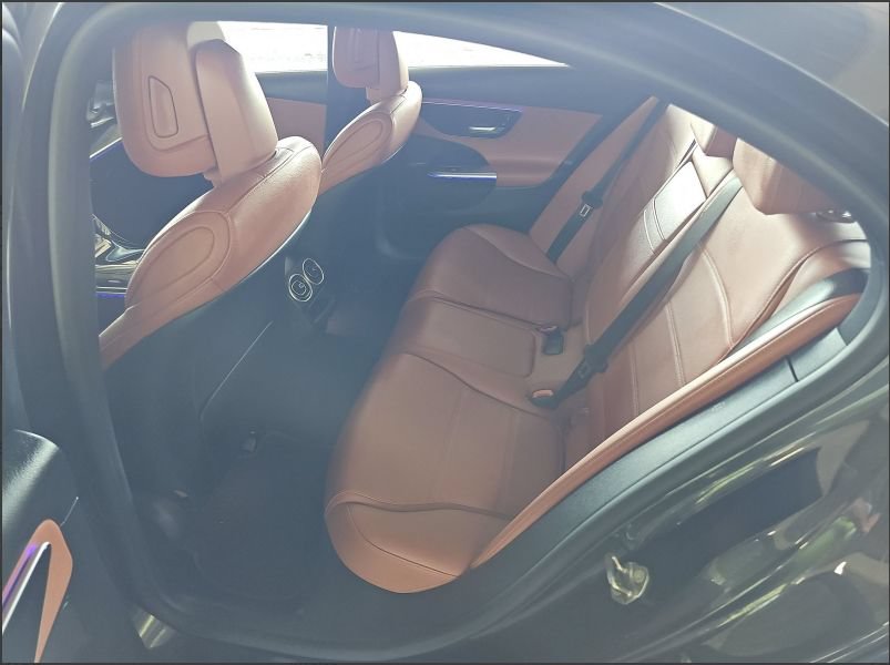 Used 2023 Mercedes-Benz C 300 4MATIC Sedan image 9