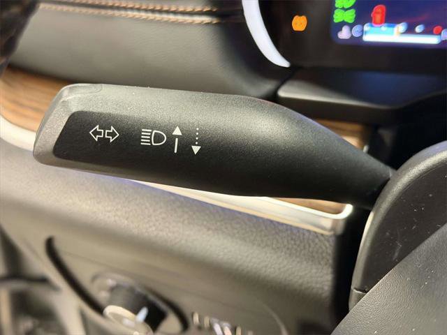 Certified 2024 Jeep Grand Cherokee Summit w/ Luxury Tech Group V image 26