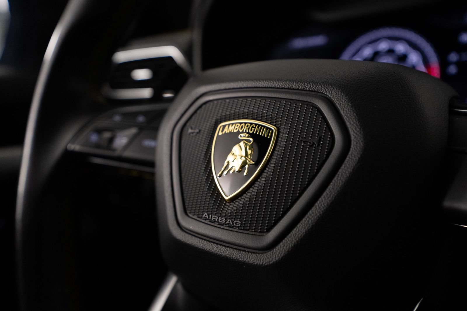 Used 2020 Lamborghini Urus AWD/4WD image 37