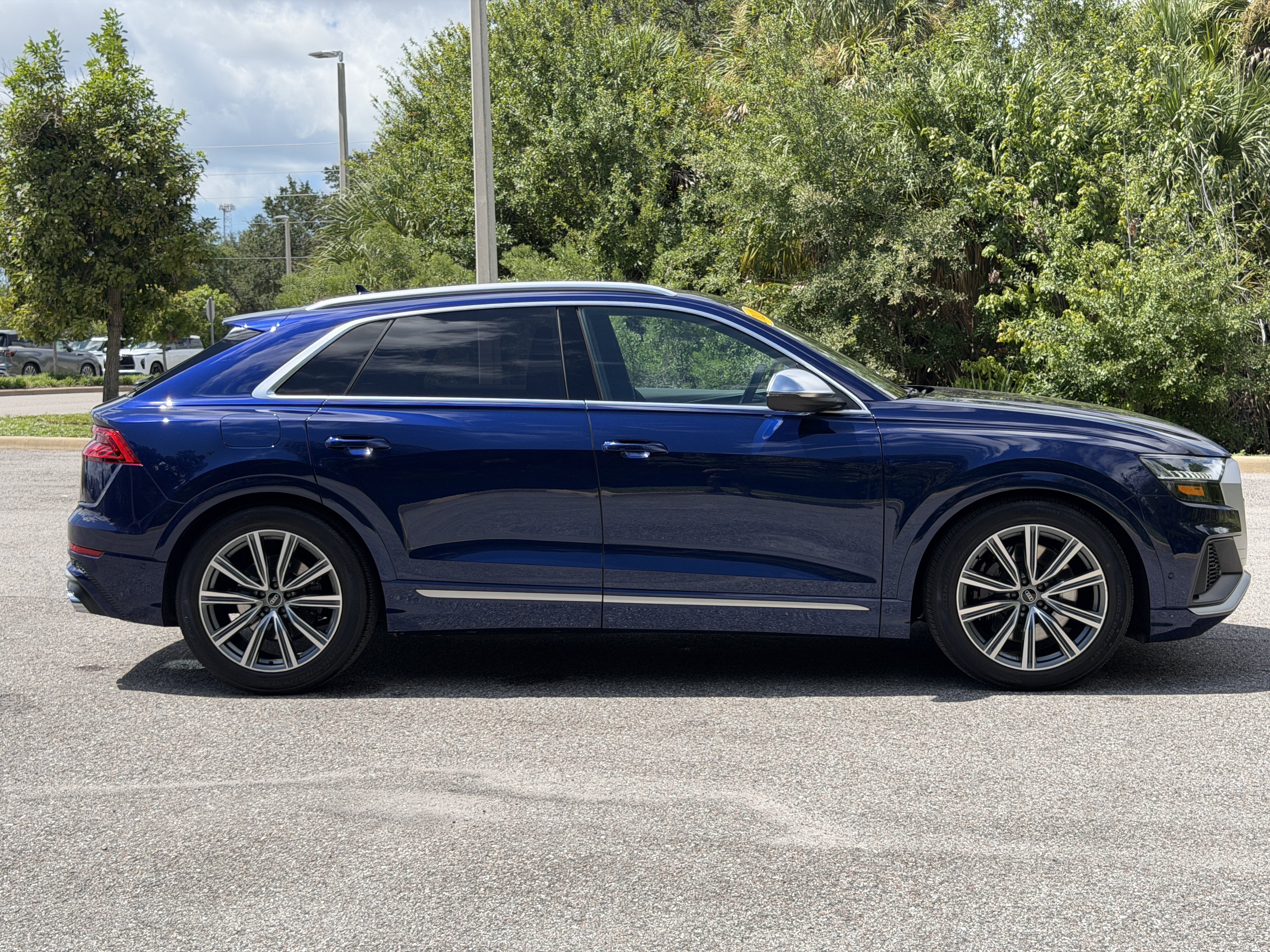 Used 2021 Audi SQ8 Prestige AWD/4WD image 8