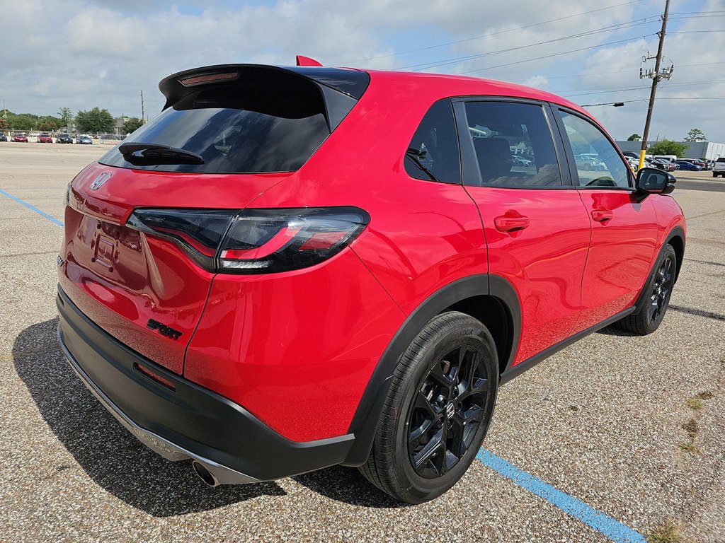 Used 2024 Honda HR-V Sport image 2