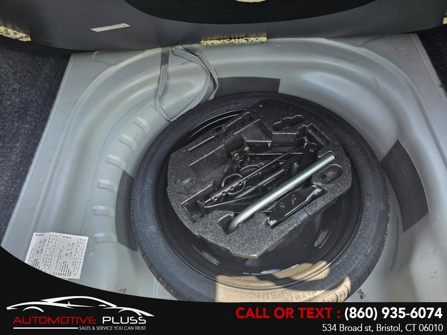 Used 2019 Volkswagen Jetta GLI image 11