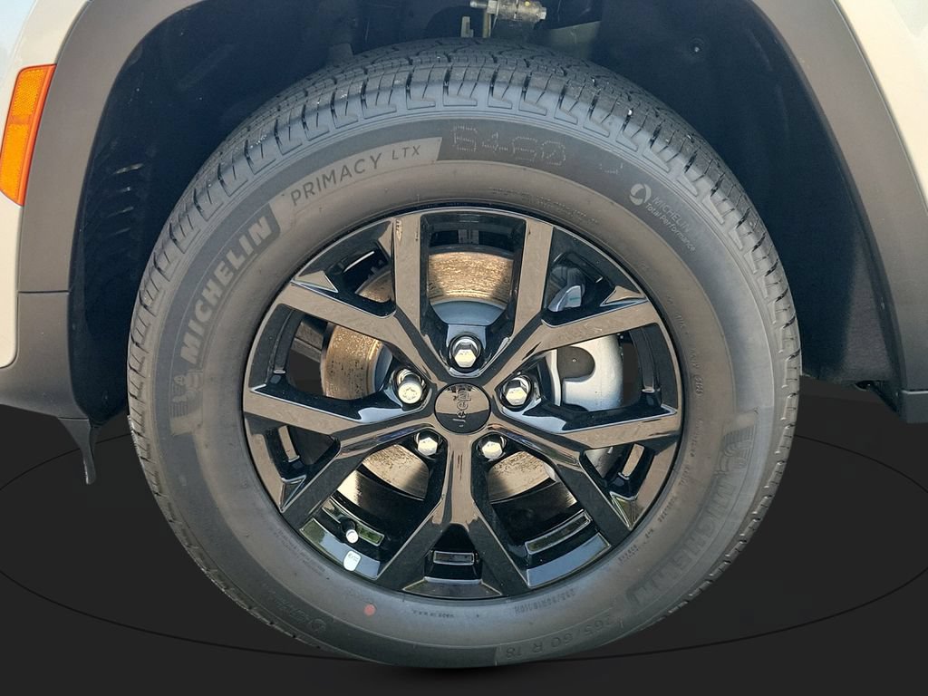 New 2026 Jeep Grand Cherokee Altitude RWD image 9