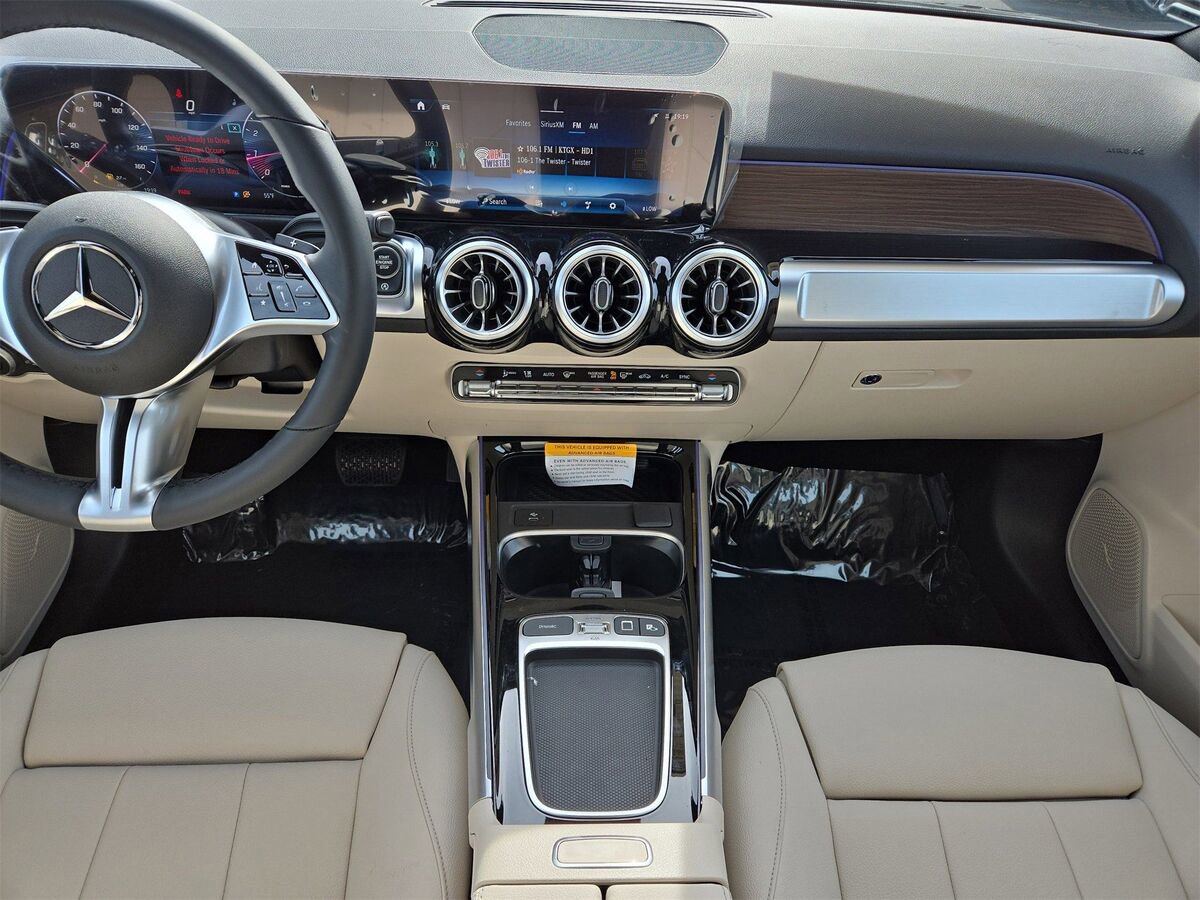 New 2026 Mercedes-Benz GLB 250 image 23